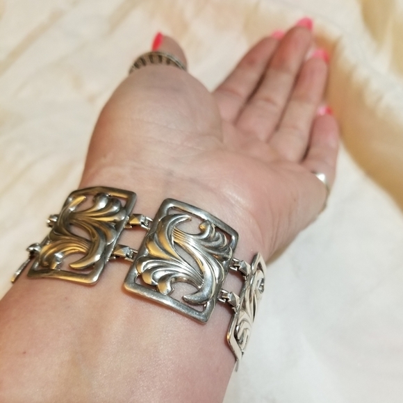 Antique Art Nouveau Reppousse Sterling Bracelet - Picture 2 of 7